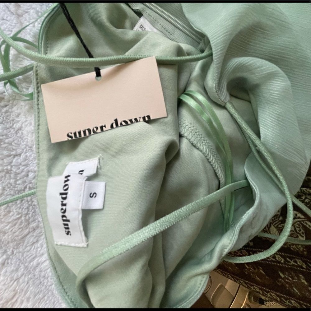 REVOLVE SUPERDOWN Spaghetti Straps Green Crop Top - Picture 13 of 14